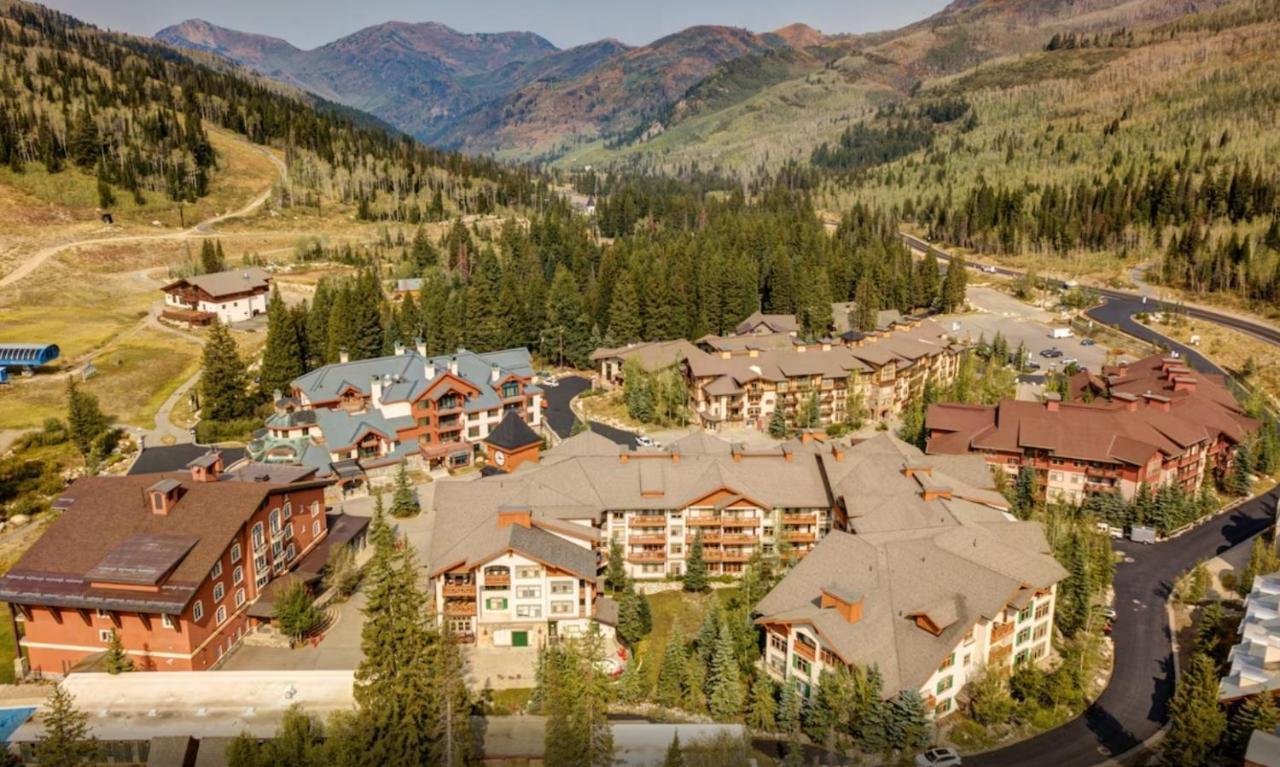 Stunning At Solitude, Steps From Chair Lift, East #103 Brighton Экстерьер фото